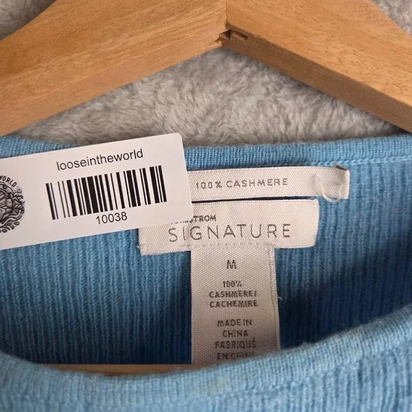 Nordstrom Signature 100% Cashmere Crewneck Sweater, Size Medium - Picture 2 of 7